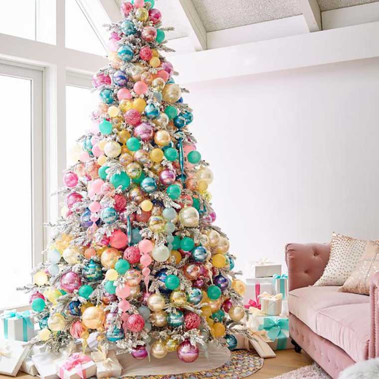 De kerstboom versieren - 10 originele voorbeelden van hoe je de kerstboom kunt optuigen