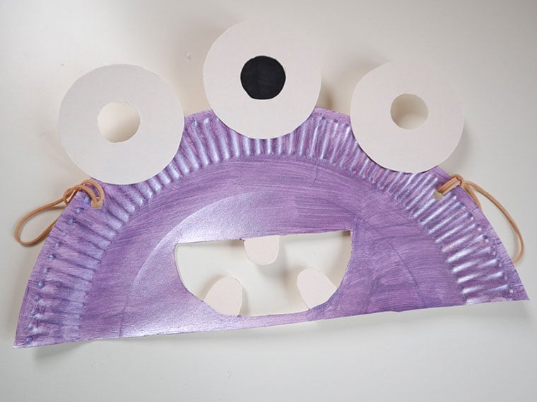 Masker knutselen van wegwerp bordjes - 9 Super toffe ideeën