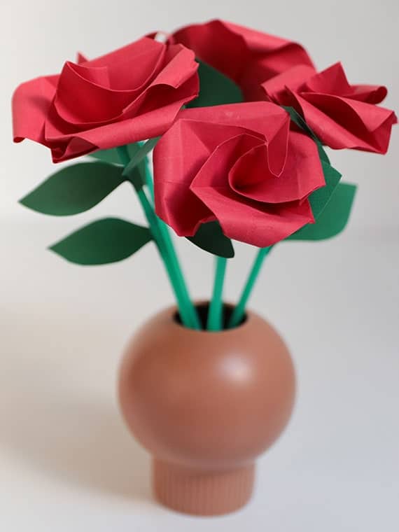 alleen Kwijting markering Roos vouwen - Stap voor stap uitleg hoe je roosjes maken kunt van papier