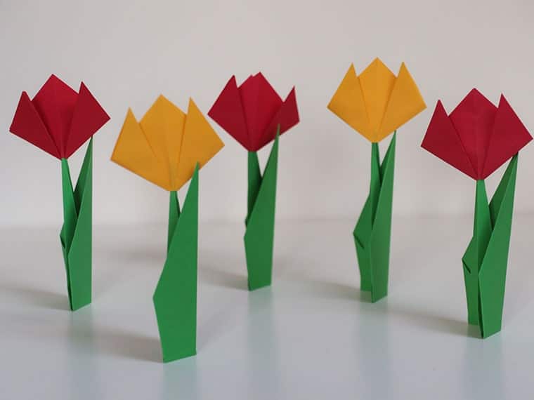 Tulp vouwen van papier - Mét fijne stap voor stap video