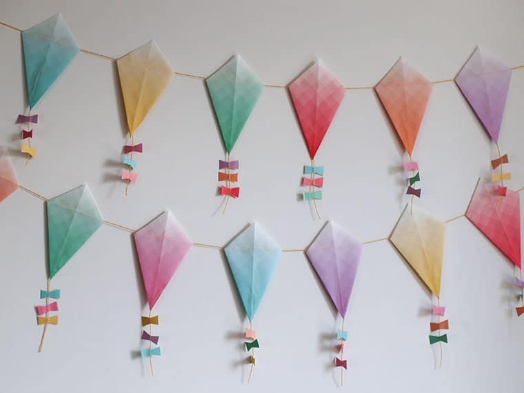 Vlieger vouwen | Zo maak je stap voor stap origami vlieger